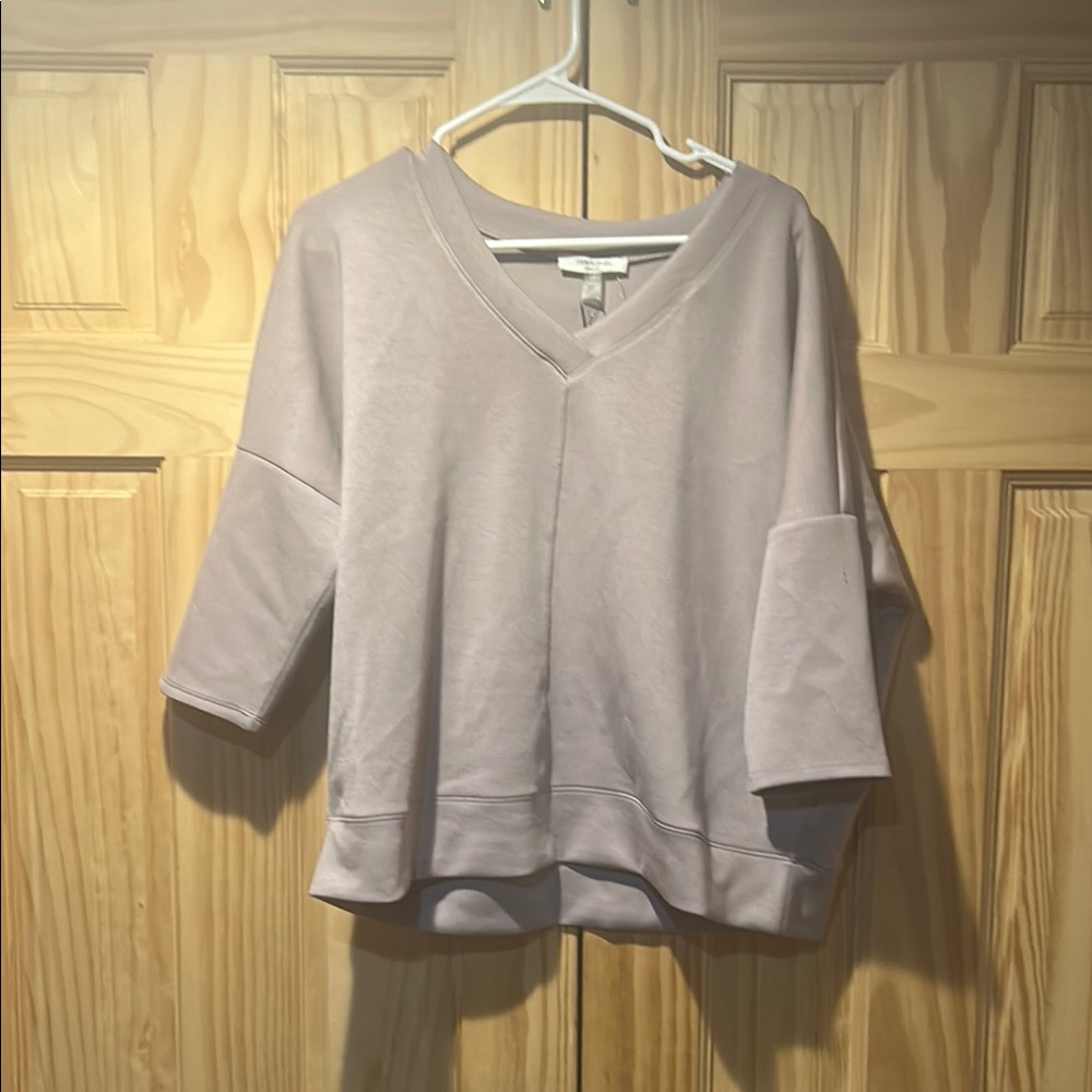 Cable & Gauge Light Purple Women's Top